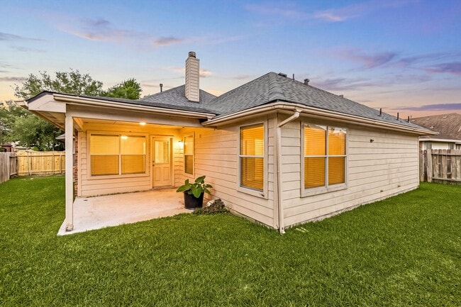 Building Photo - 9431 Water Edge Point Ln