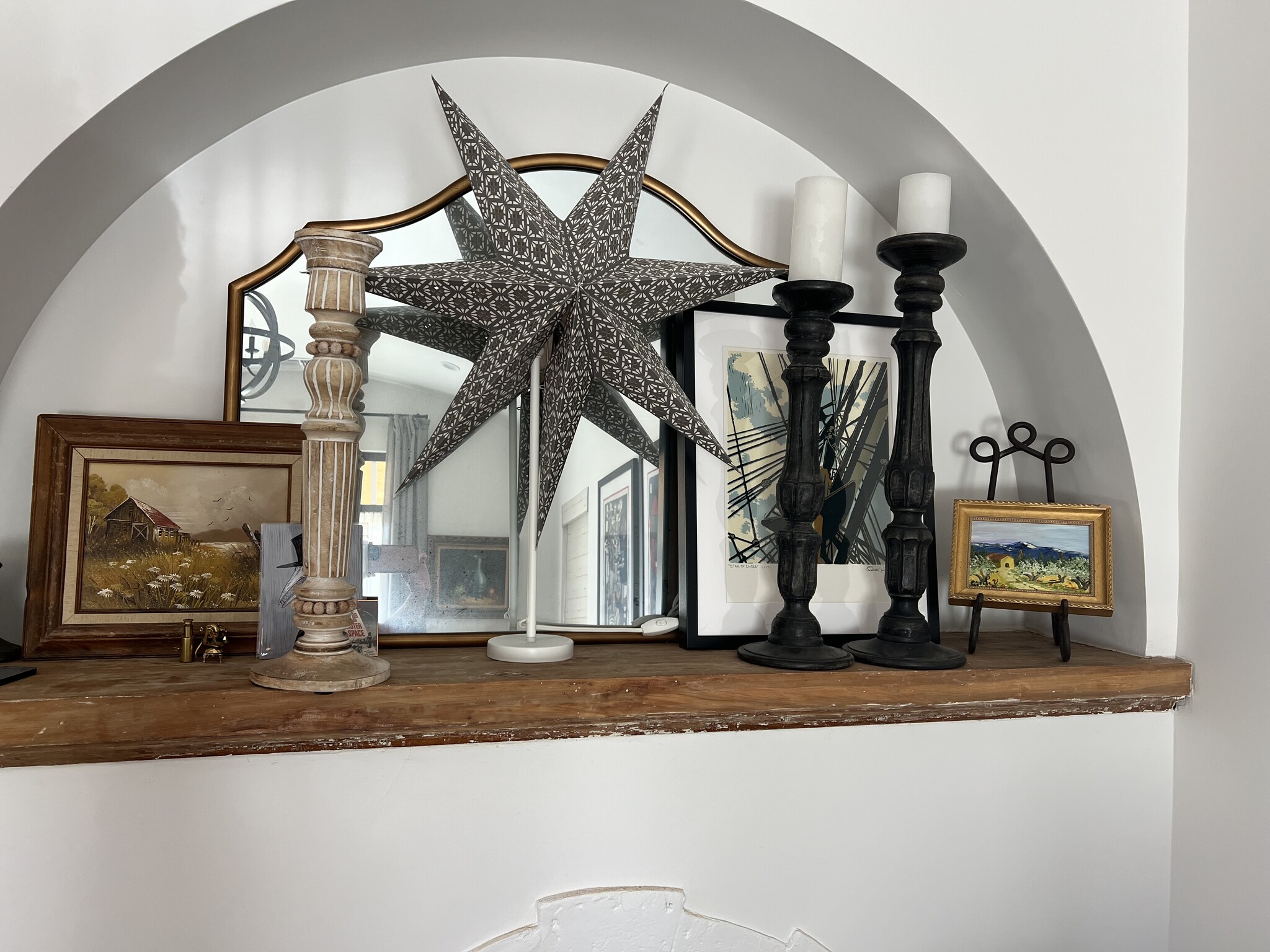 living room detail - 532 W 40th St