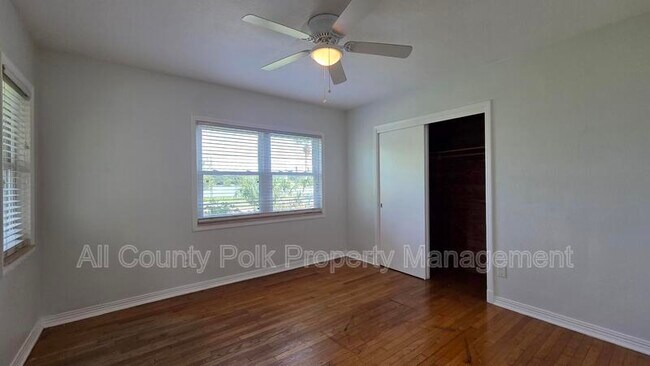 Building Photo - 925 Sikes Blvd