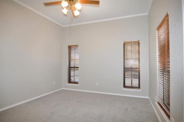 Building Photo - 10300 Little Valley Rd