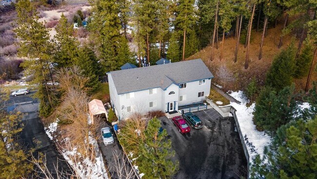 Building Photo - 1325 W Qualchan Dr