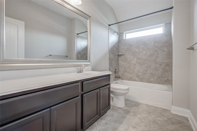 Building Photo - 12816 Oak Fls Dr