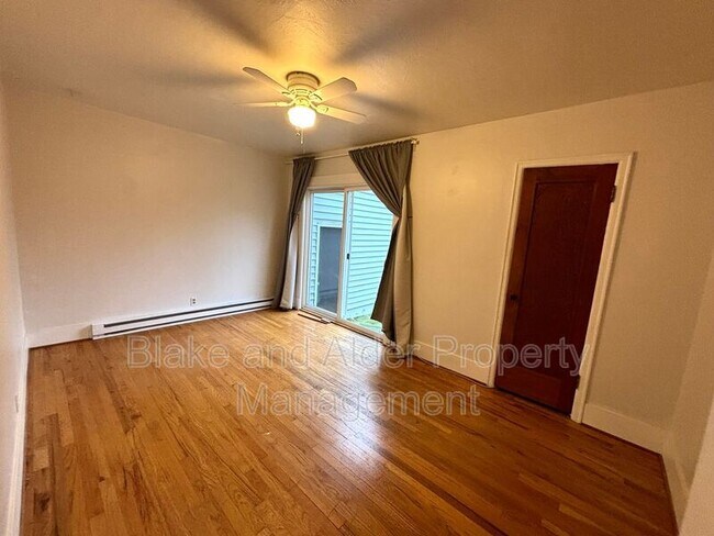 Building Photo - 7336 N Central St