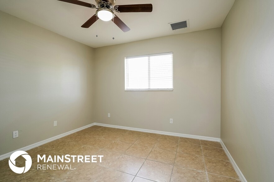 Building Photo - 1206 SW 10th Terrace