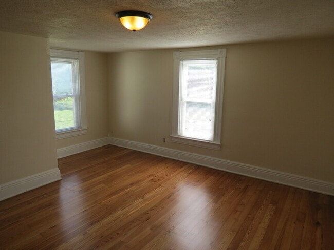 Building Photo - 2802 W Old Duvall Ct