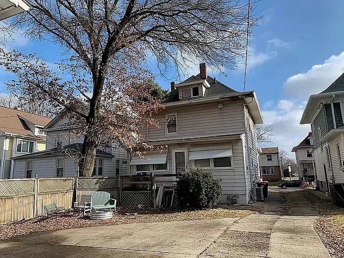 Backyard - 1017 N Elmwood Ave