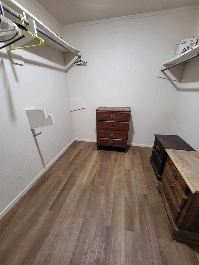 Building Photo - 20914 TX-35