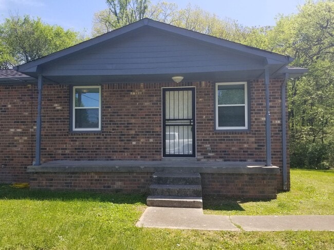 Building Photo - 2 bd 1 ba duplex in a Great Location