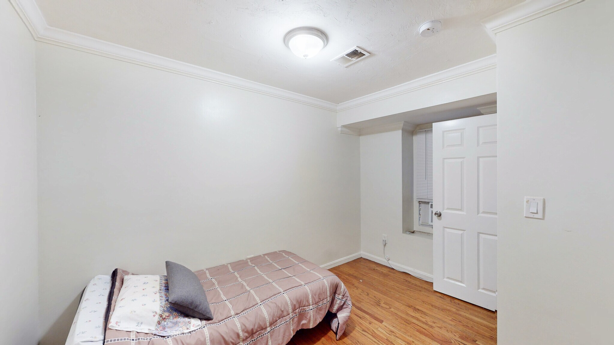 Building Photo - 712 Shawmut Ave