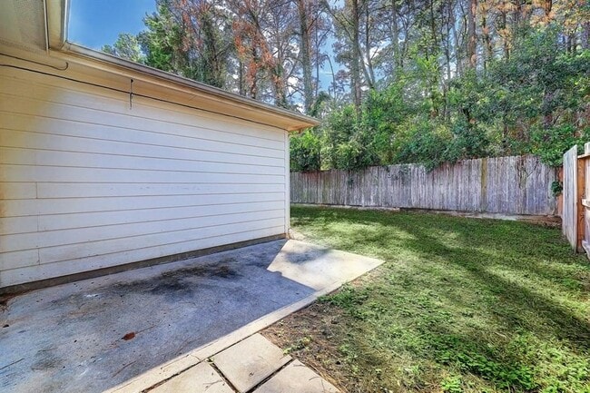 Building Photo - 25407 Clover Ranch Dr