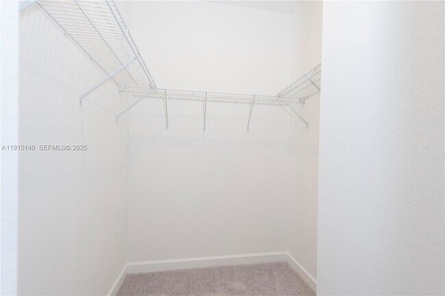 Building Photo - 26360 SE 8th Ct