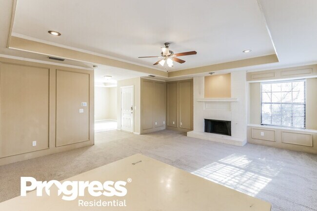 Building Photo - 5321 Greenbrook Dr