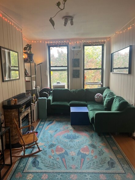 Living Room - 219 Prospect Ave