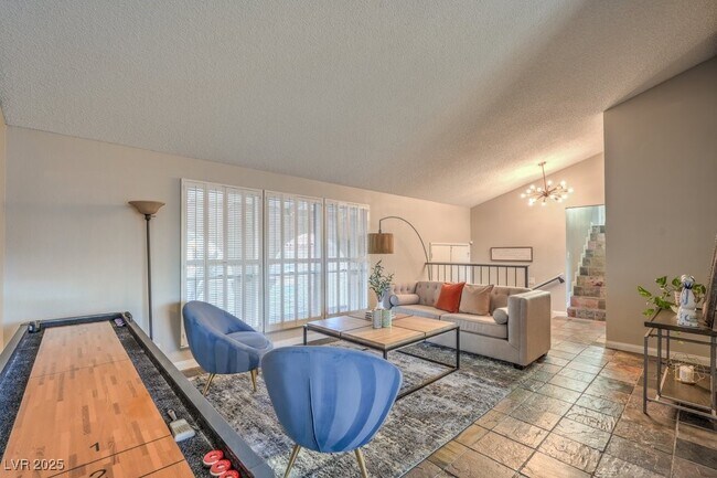 Building Photo - 5198 Hibbetts Dr