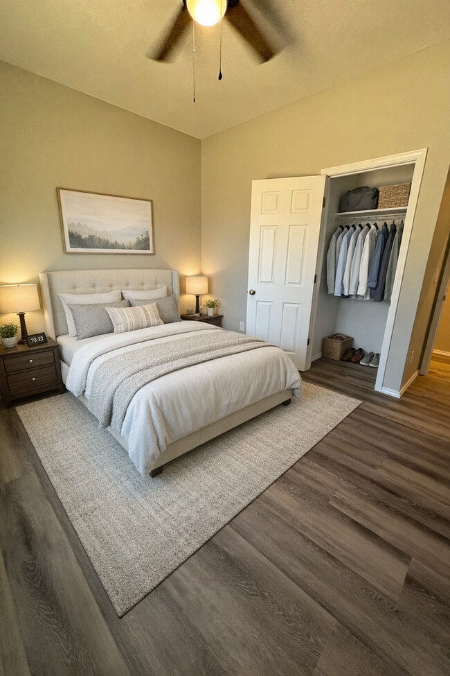 Building Photo - 598 N Airport Rd