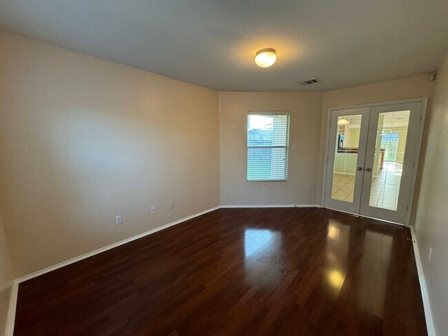 Building Photo - 3-Bedroom House for Rent in Killeen