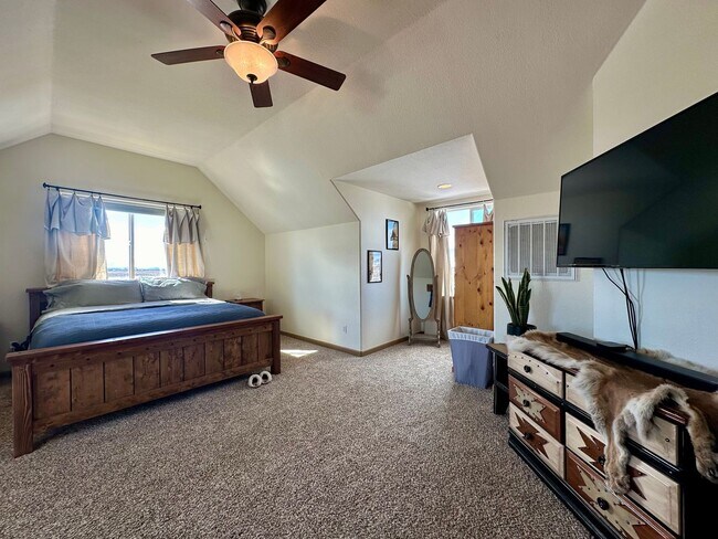 Building Photo - Home For Rent on 5 acres in Minden