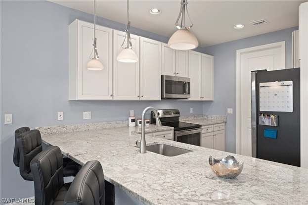 Building Photo - 15800 Portofino Springs Blvd