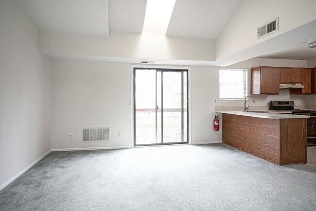 Building Photo - 4526 Concord Pl