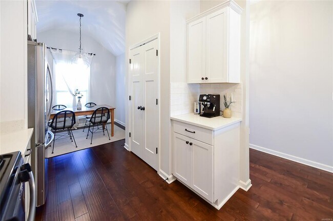 Building Photo - 7326 Birch Creek Trail