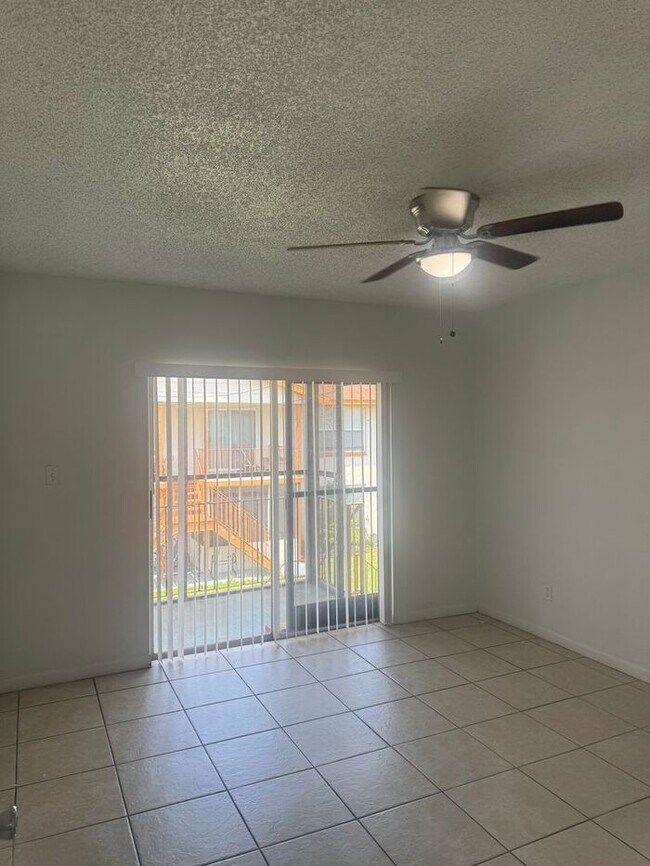 Building Photo - Condo in Essex Park Condo, Kissimmee