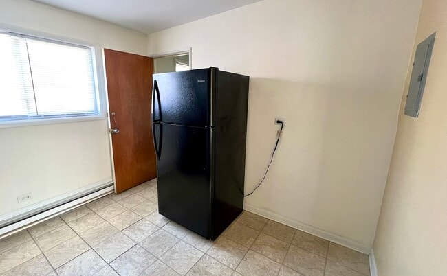 Building Photo - 9106 S Halsted St