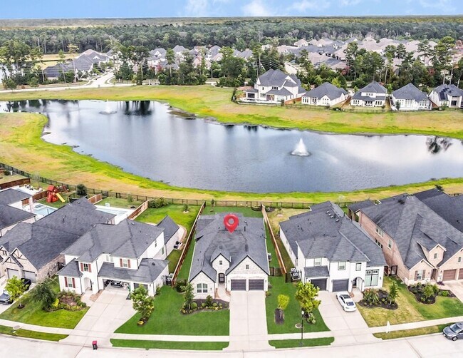 Primary Photo - 28289 Emerald Bnd