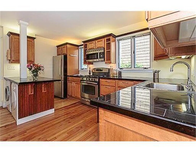 Primary Photo - 57 Fairfax St
