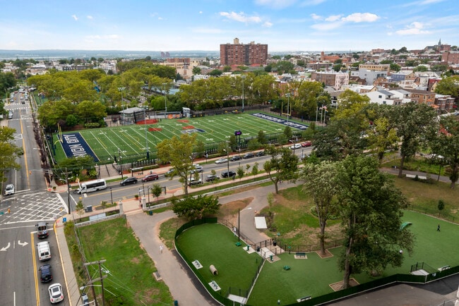 Washington Park - 100 Manhattan Ave