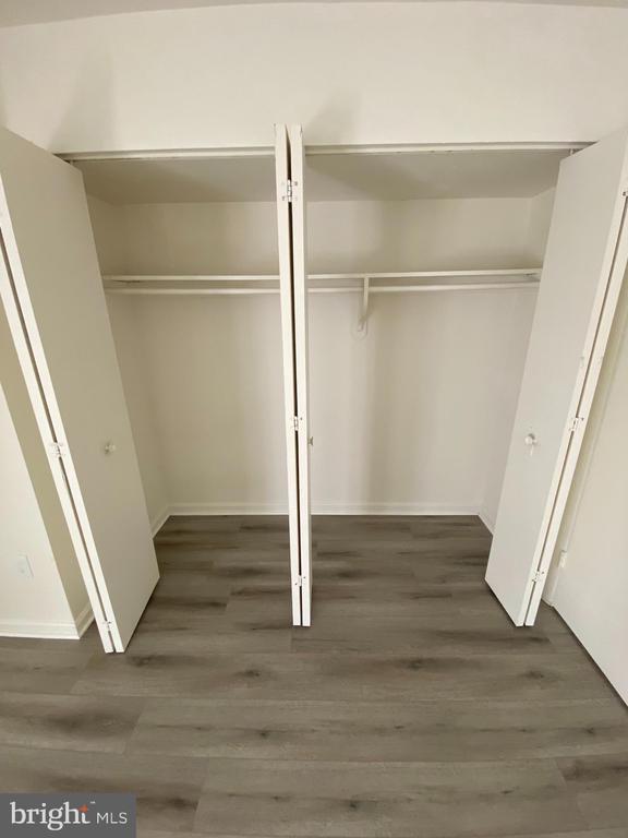 Building Photo - 5438 85th Ave