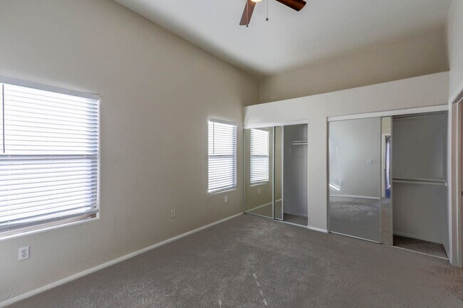 Building Photo - Great 2 Bedroom Southwest Vegas Condo With 1 Car Detached Garage