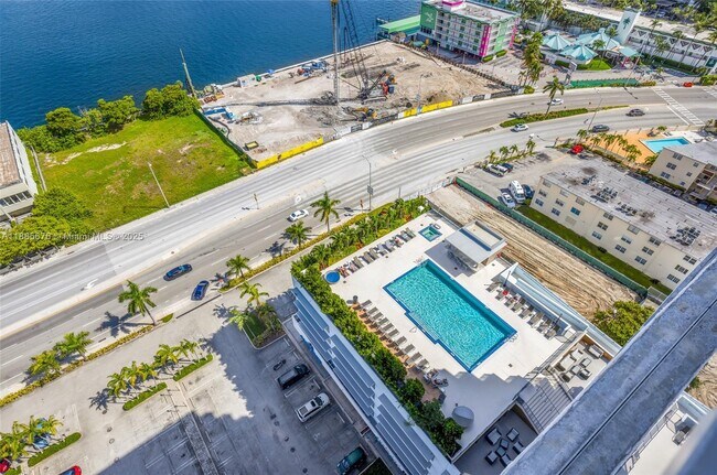 Building Photo - 7901 Hispanola Ave
