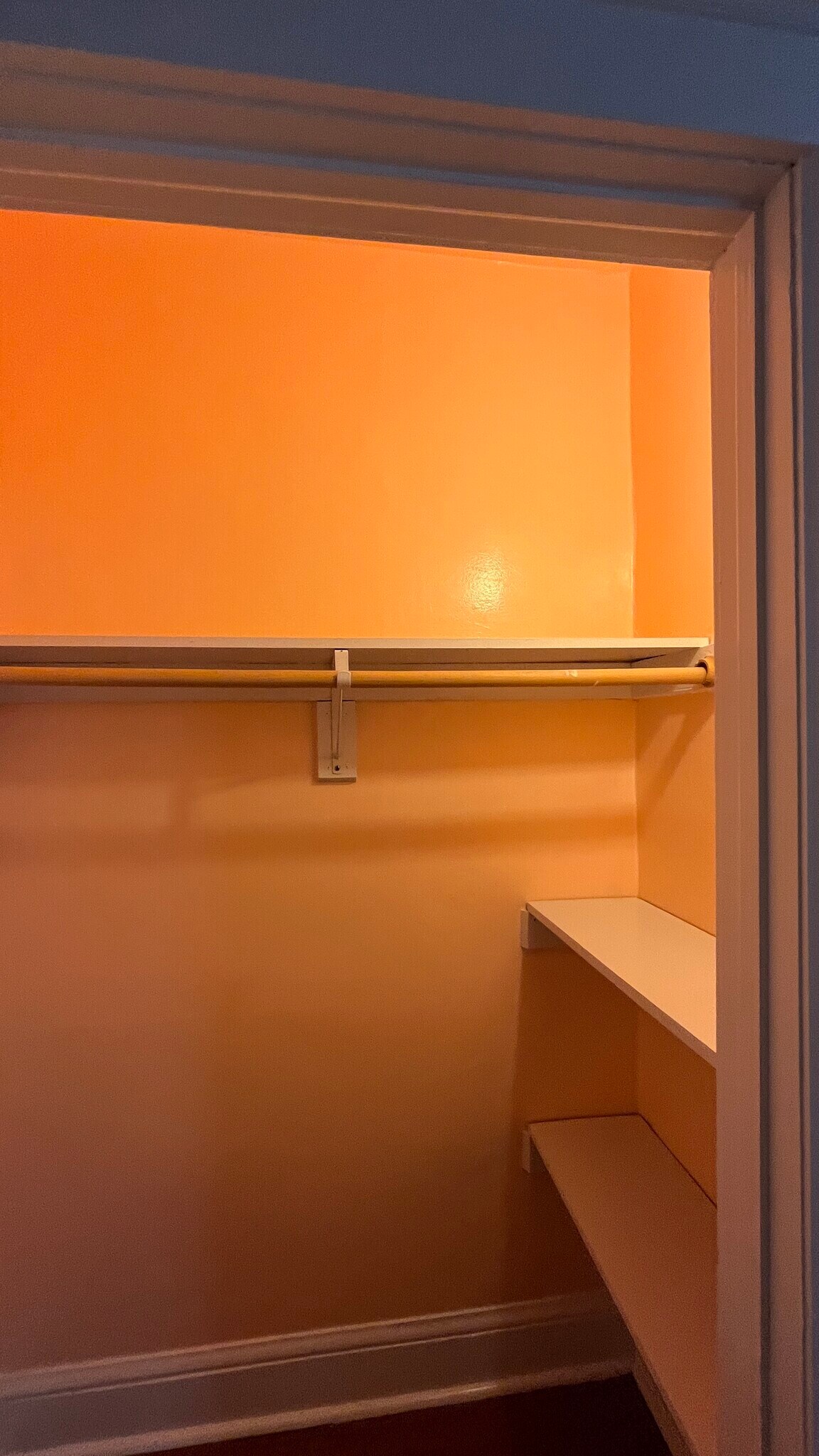 Closet - 148 37th St