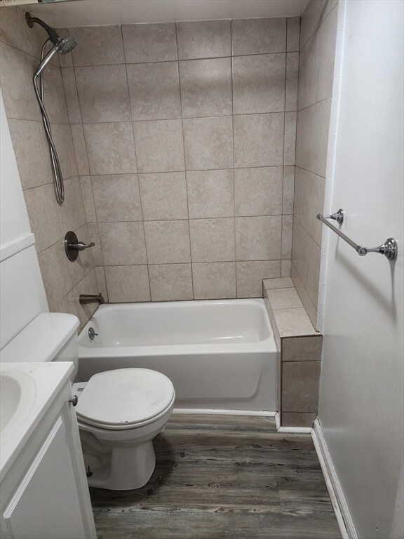 Building Photo - 13 Sackett St