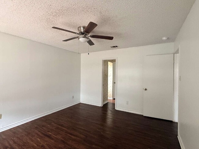 Building Photo - 9824 Ardash Ln