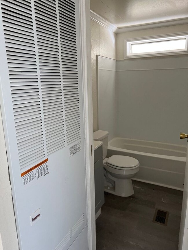 Building Photo - Single Family Rental