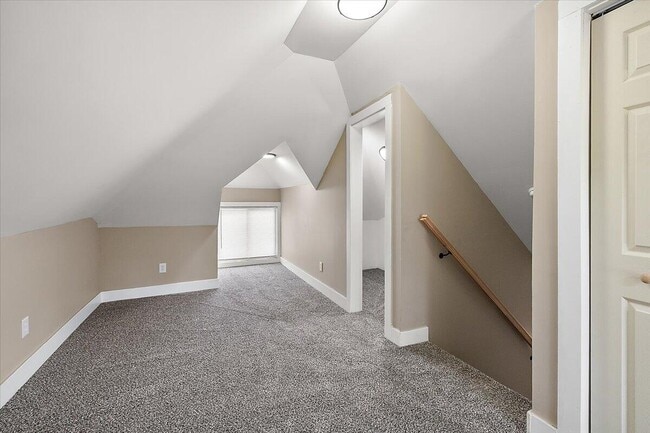 Building Photo - 3473 Townsend St