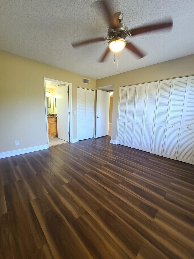 Building Photo - 1601 Balfour Point Dr