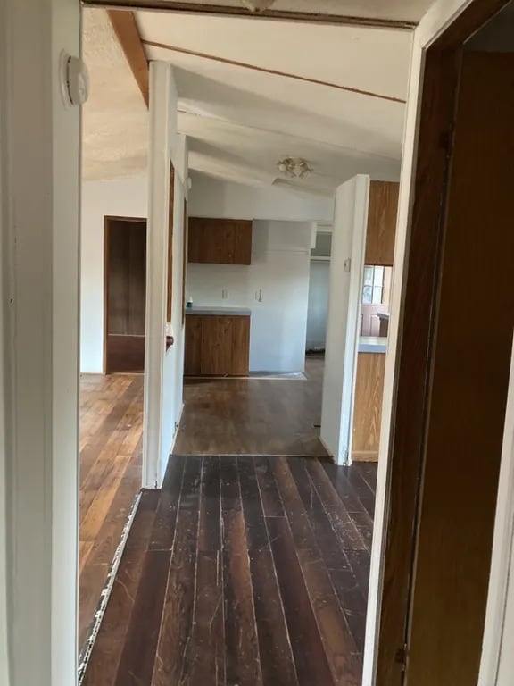 Building Photo - 3 Bedroom 2 Bathroom