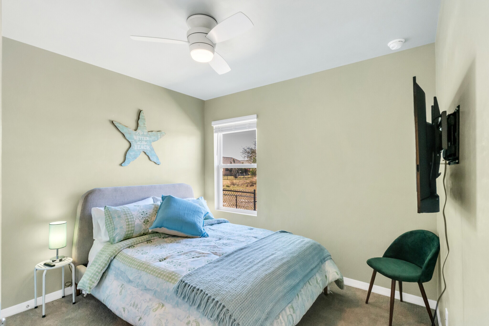 Building Photo - 1812 NW 13th Ter