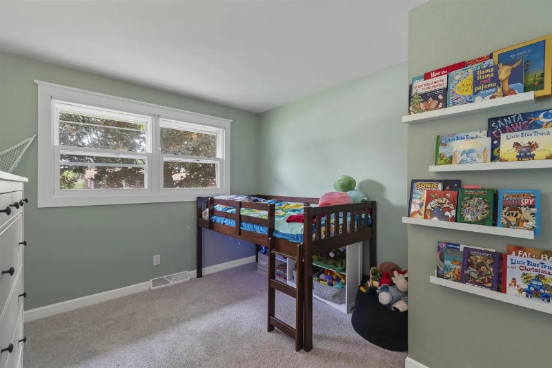 Building Photo - 810 Suffolk Dr