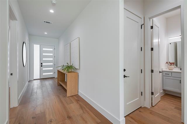 Building Photo - 6126 Velasco Ave