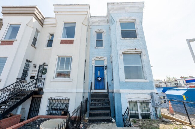 Building Photo - 408 Rhode Island Ave NW