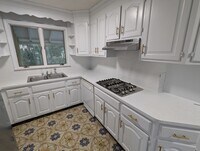 Building Photo - 378 Fellsway W