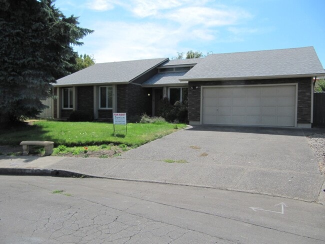 Primary Photo - Gardener's Dream on Huge Lot with Landscap...