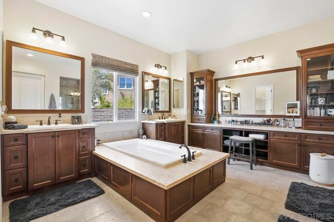Building Photo - 15717 Montbury Pl
