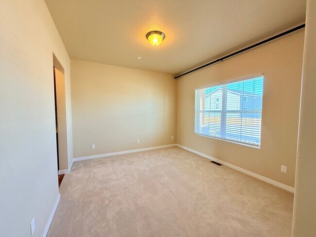 Building Photo - 6531 Wexford Dr