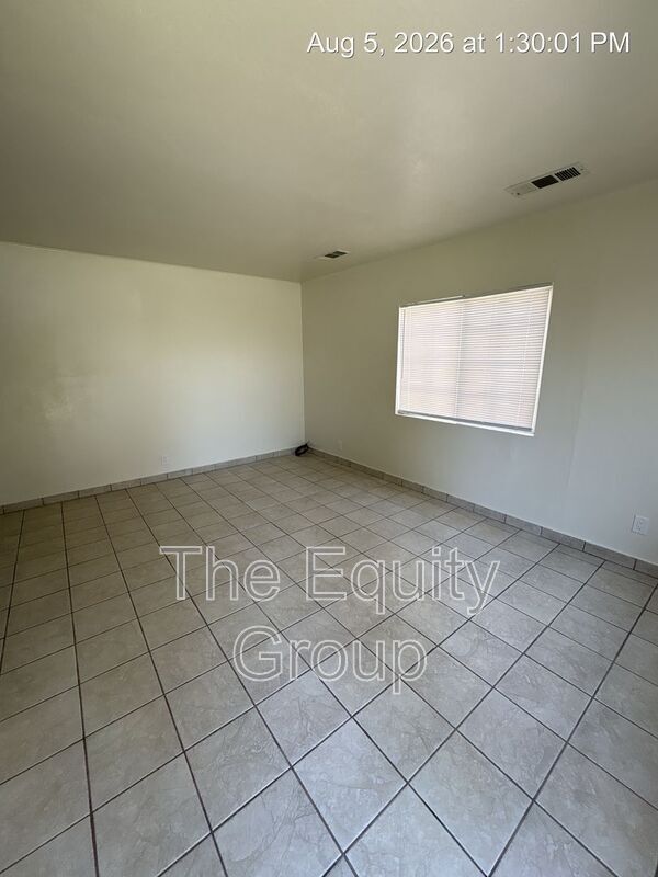 Building Photo - 324 S Crespi Ave