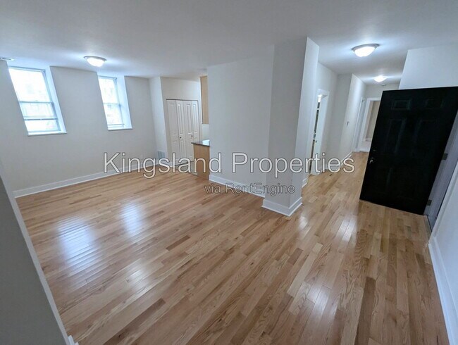 Building Photo - 5630 Pershing Ave