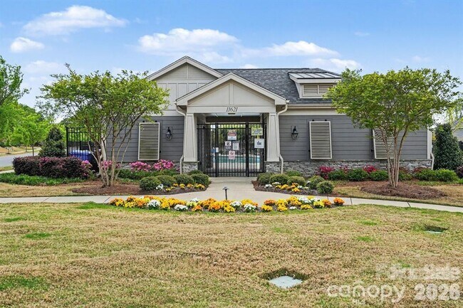 Building Photo - 11913 Silverheel Ln